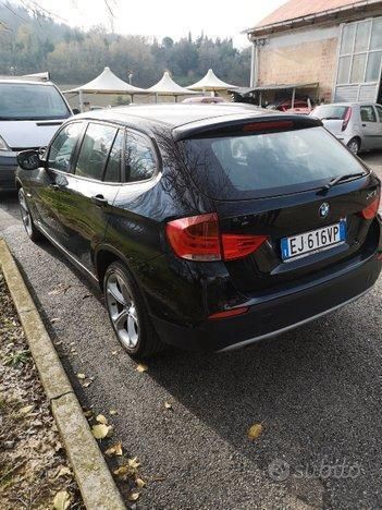 Usata BMW X1 143 CV (105 kW) 2011 Nero SUV