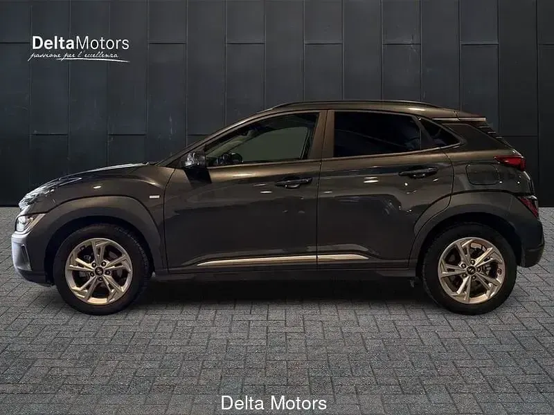 Usata Hyundai Kona 120 CV (88 kW) 2022 Grigio SUV