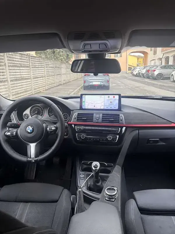 Usata BMW 318 Sport Line 150 CV (110 kW) 2015 Station wagon