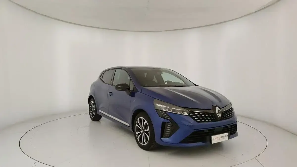 Usata Renault Clio Techno 90 CV (66 kW) 2025 Blu Utilitaria