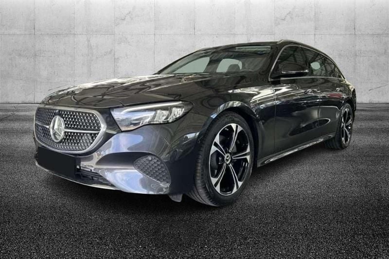 Usata Mercedes E220 Advanced Plus 197 CV (144 kW) 2024 Grigio Station wagon