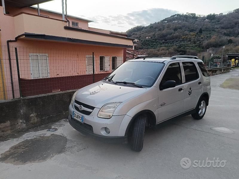 Usata Suzuki Ignis 2004 Grigio Utilitaria