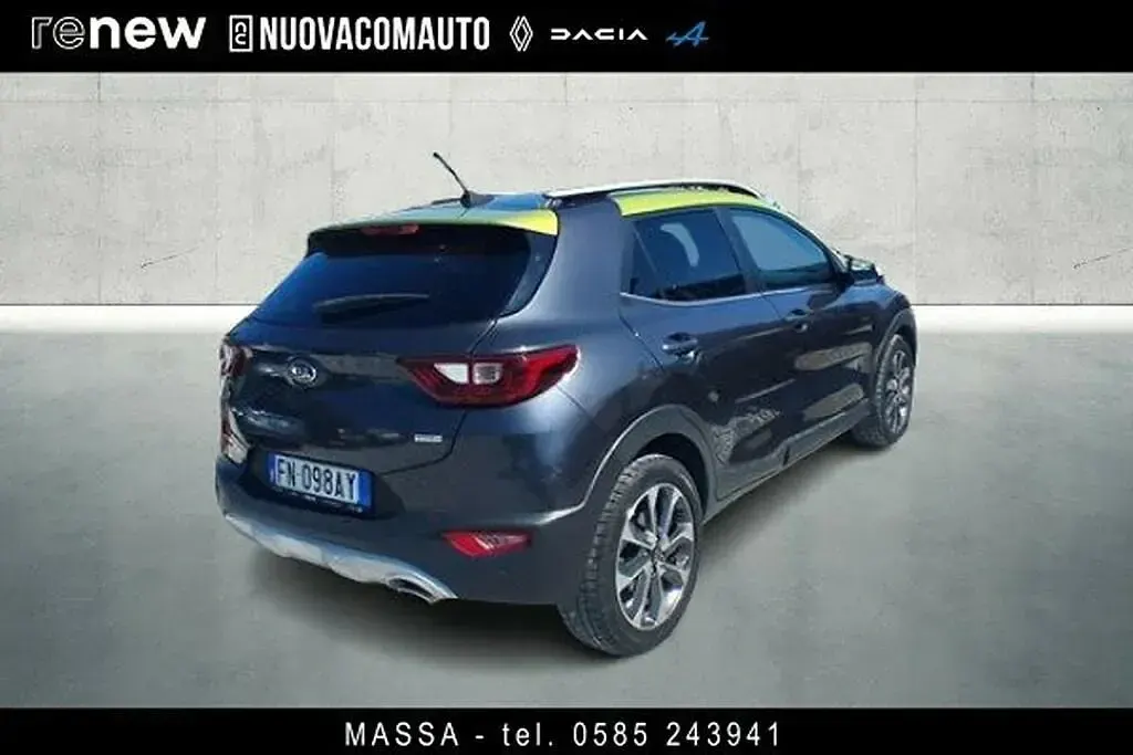 Usata Kia Stonic Style 110 CV (80 kW) 2018 Blu SUV