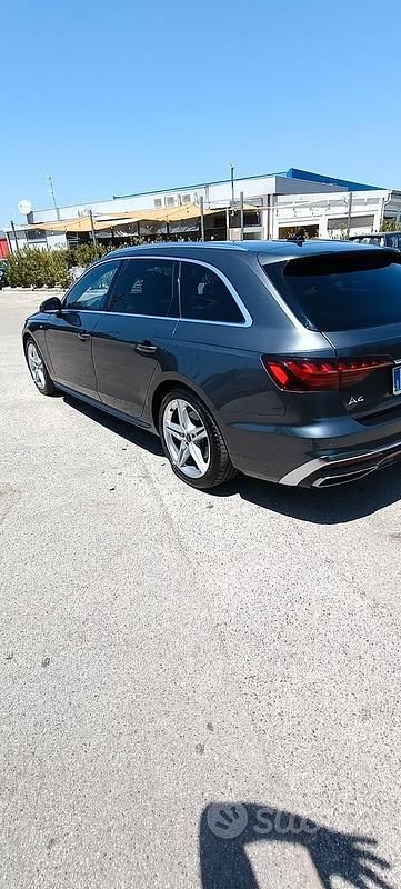 Usata Audi A4 S-Line 218 CV (160 kW) 2024 Grigio Station wagon