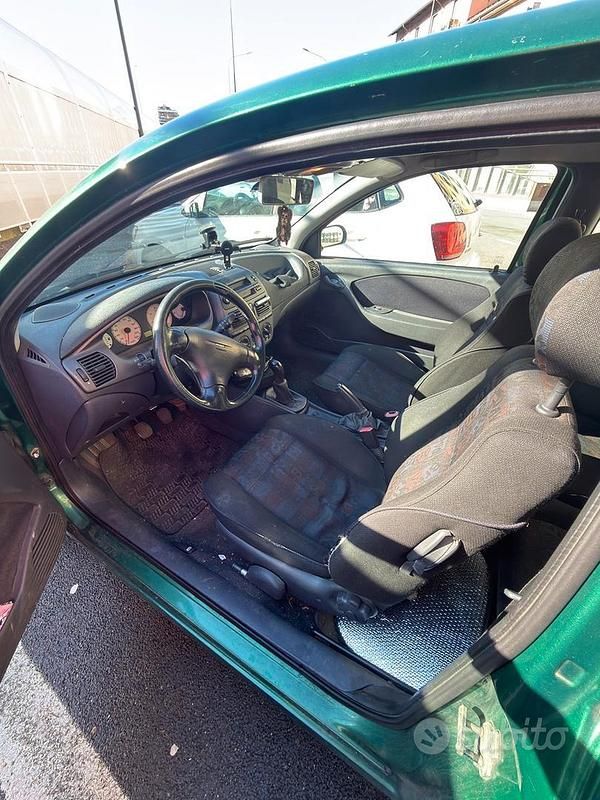 Usata Fiat Bravo 101 CV (74 kW) 2001 Verde Utilitaria
