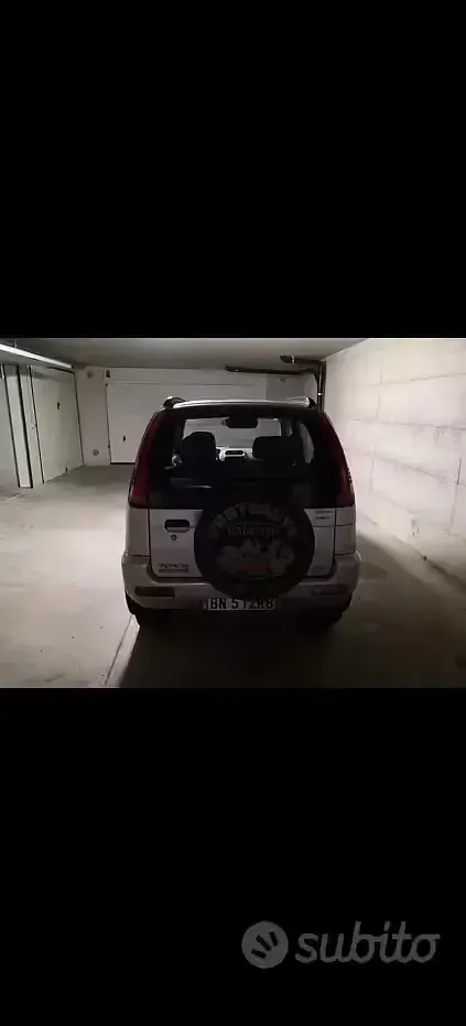 Usata Daihatsu Terios 83 CV (61 kW) 2000 Grigio SUV