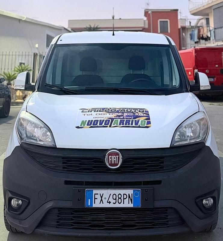 Usata Fiat Doblò 95 CV (69 kW) 2019 Bianco Monovolume