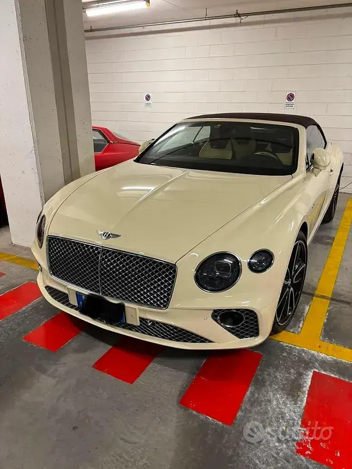 Usata Bentley Continental GT Convertible 550 CV (404 kW) 2023 Cabrio