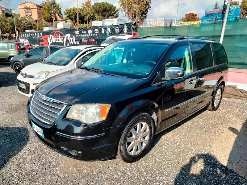 Usata Chrysler Grand Voyager Limited 163 CV (119 kW) 2008 Nero Monovolume