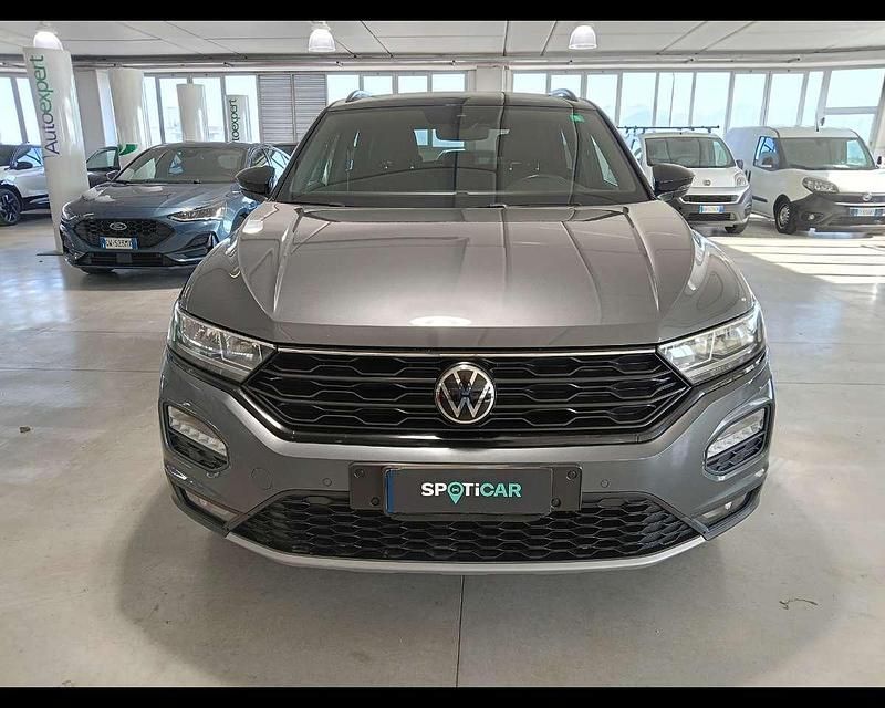 Usata VW T-Roc Style 110 CV (80 kW) 2022 Grigio platino SUV
