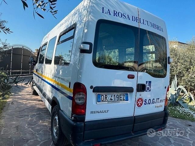 Usata Renault Master 120 CV (88 kW) 2010 Bianco Monovolume