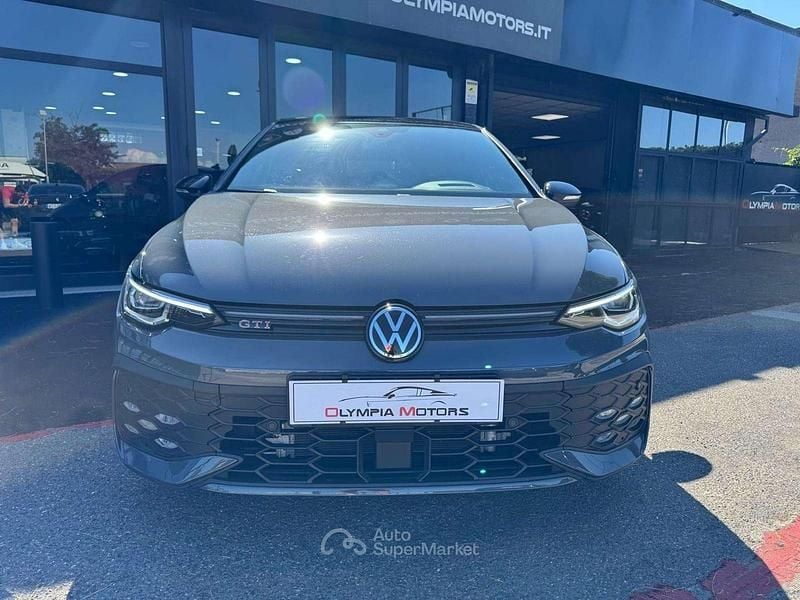 Usata VW Golf VIII GTI 265 CV (194 kW) 2025 Grigio Berlina