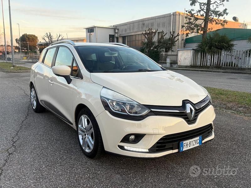 Usata Renault Clio GrandTour 90 CV (66 kW) 2017 Beige Station wagon