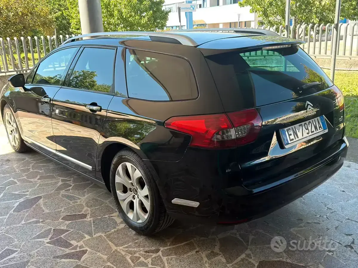 Usata Citroën C5 163 CV (119 kW) 2012 Nero Station wagon