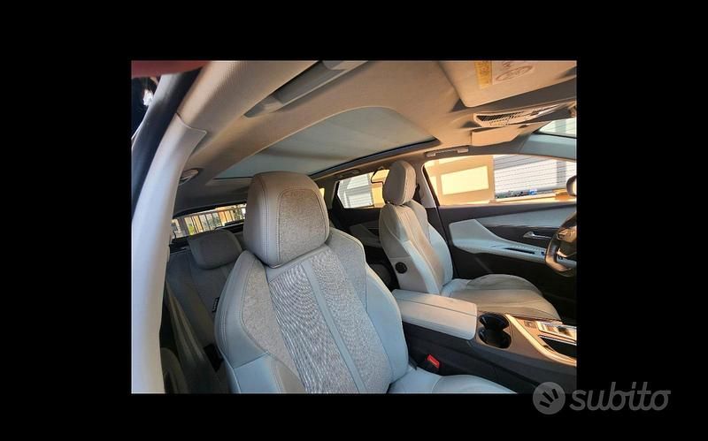 Usata Peugeot 3008 120 CV (88 kW) 2018 Nero SUV