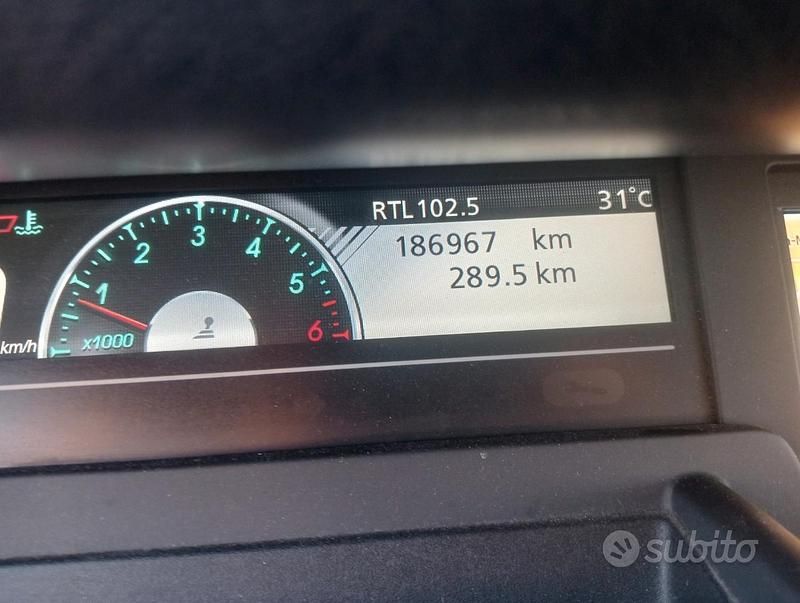 Usata Renault Scénic III 110 CV (80 kW) 2011 Nero Monovolume