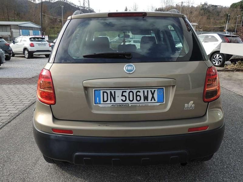 Usata Fiat Sedici Dynamic 120 CV (88 kW) 2008 Beige SUV