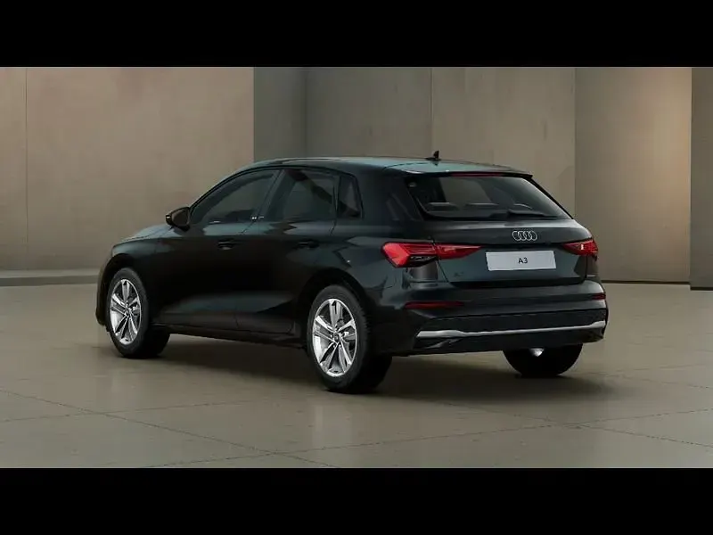Usata Audi A3 Sportback Ambiente 116 CV (85 kW) 2025 Nero Utilitaria