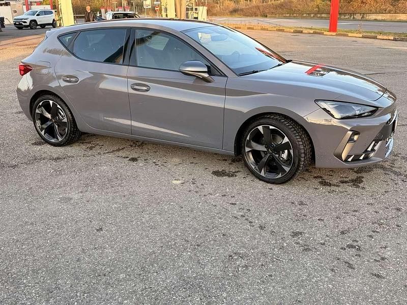 Usata Cupra Leon 150 CV (110 kW) 2025 Grigio Berlina