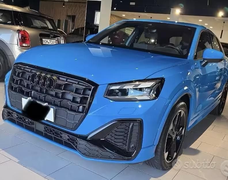 Usata Audi Q2 116 CV (85 kW) 2023 Blu SUV