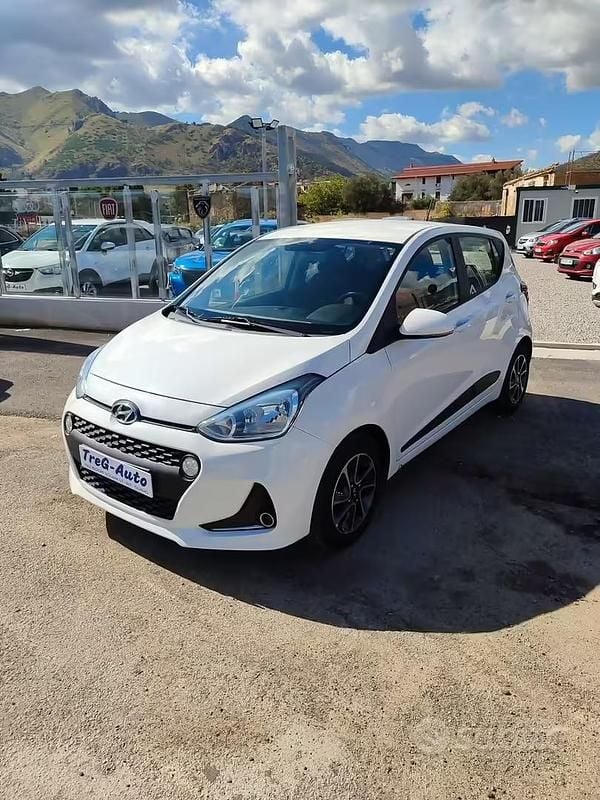 Usata Hyundai i10 Style 69 CV (50 kW) 2019 Bianco Utilitaria