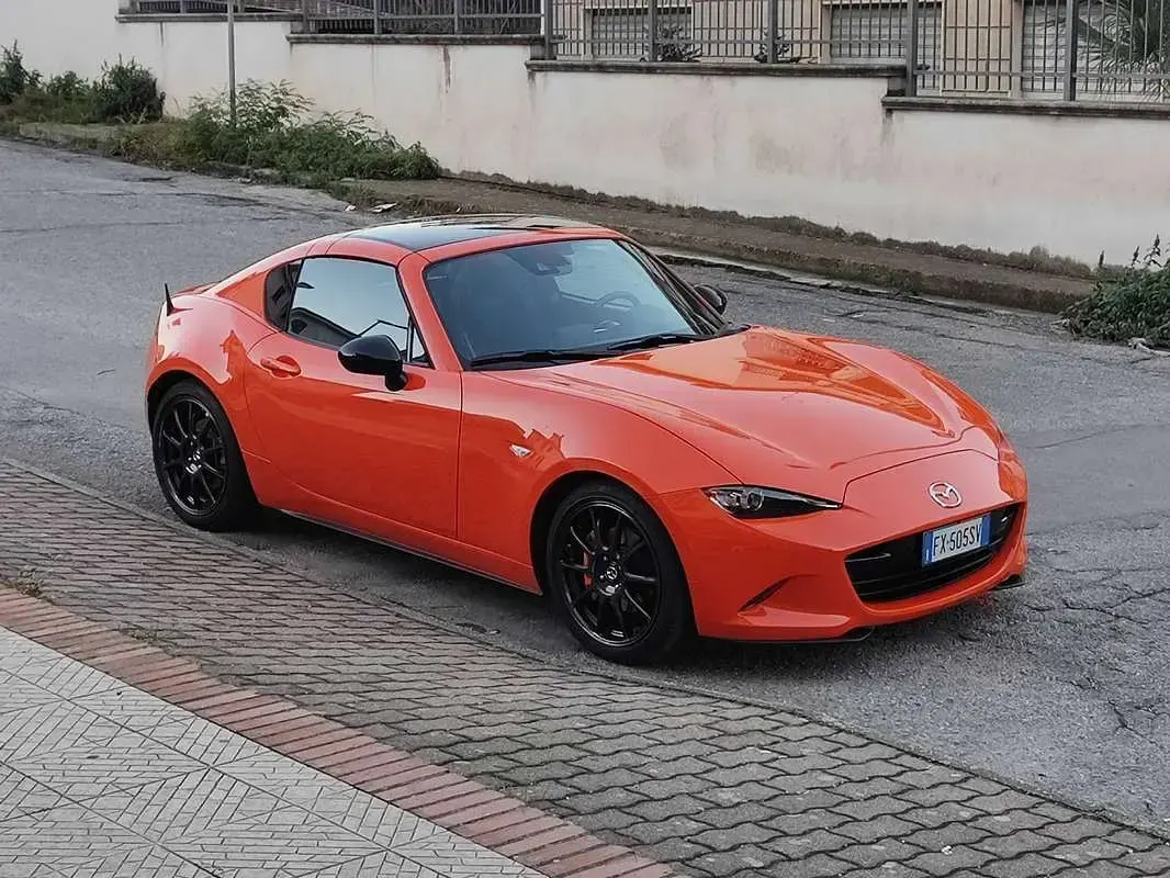 Usata Mazda MX5 184 CV (135 kW) 2019 Arancione Cabrio