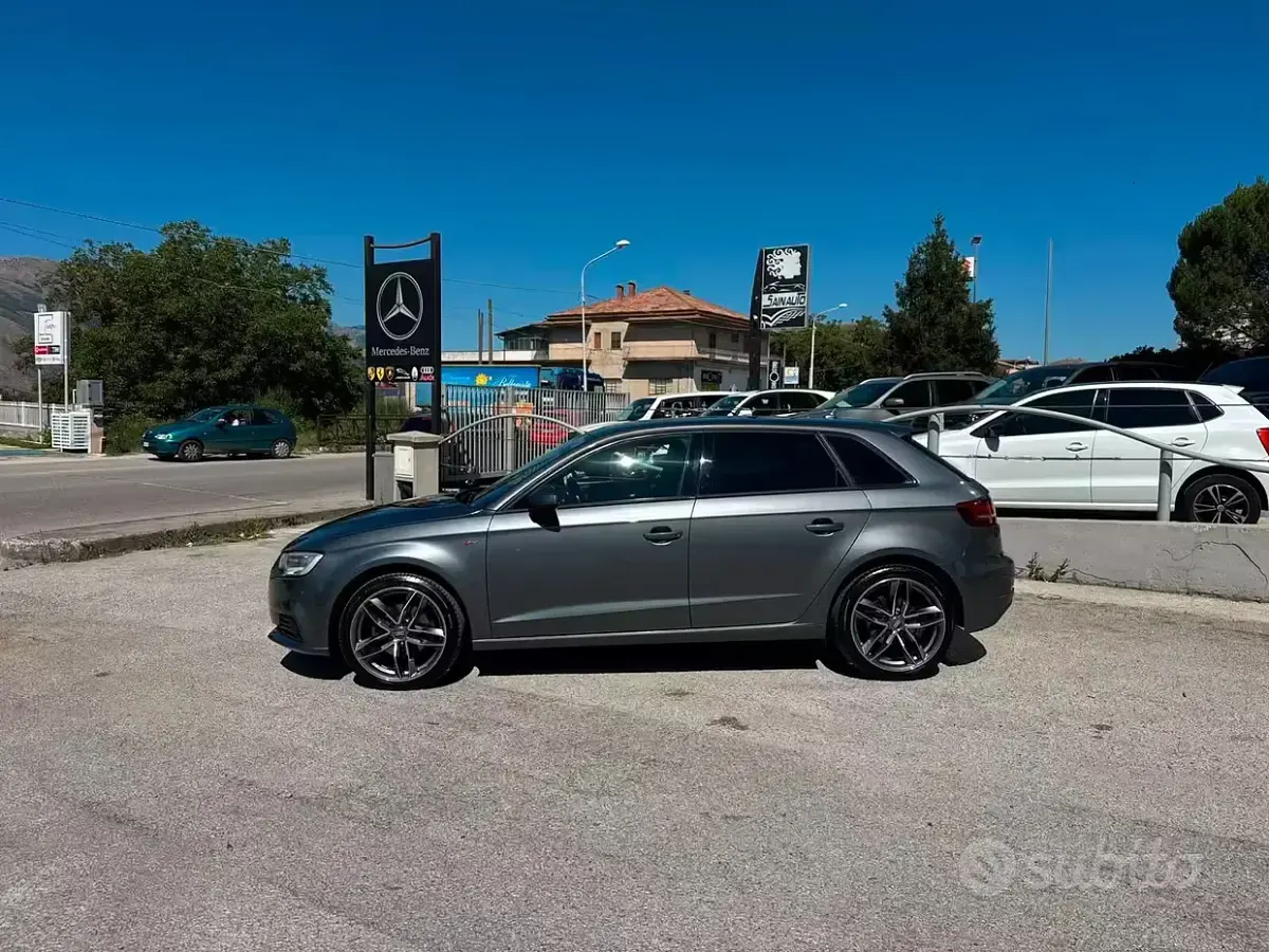 Usata Audi A3 S-Line 116 CV (85 kW) 2018 Grigio Berlina