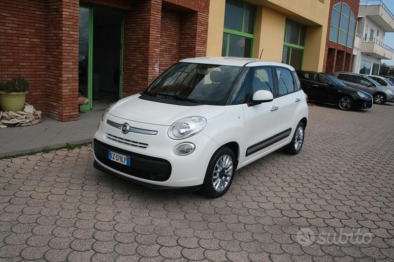 Usata Fiat 500L Lounge 85 CV (62 kW) 2015 Bianco Monovolume