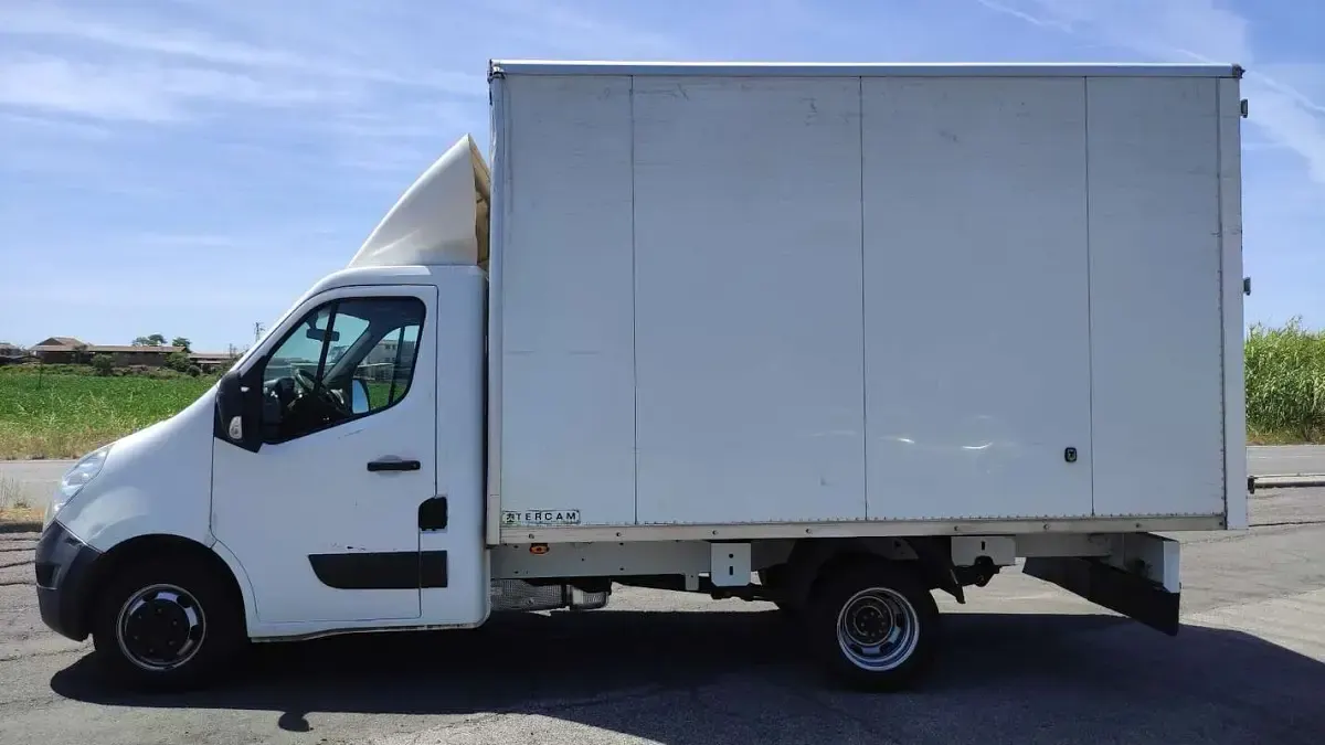 Usata Renault Master 131 CV (96 kW) 2019 Furgone