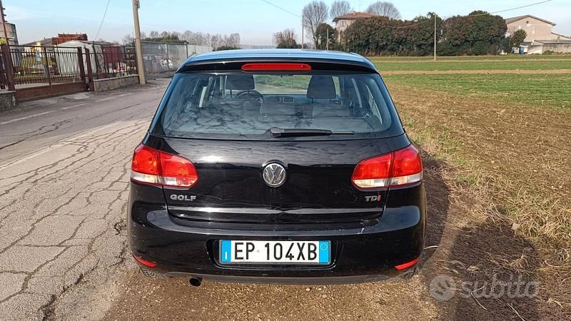 Usata VW Golf VII 105 CV (77 kW) 2013 Nero Station wagon