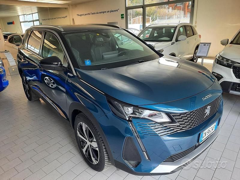 Usata Peugeot 5008 GT 130 CV (95 kW) 2023 Blu SUV
