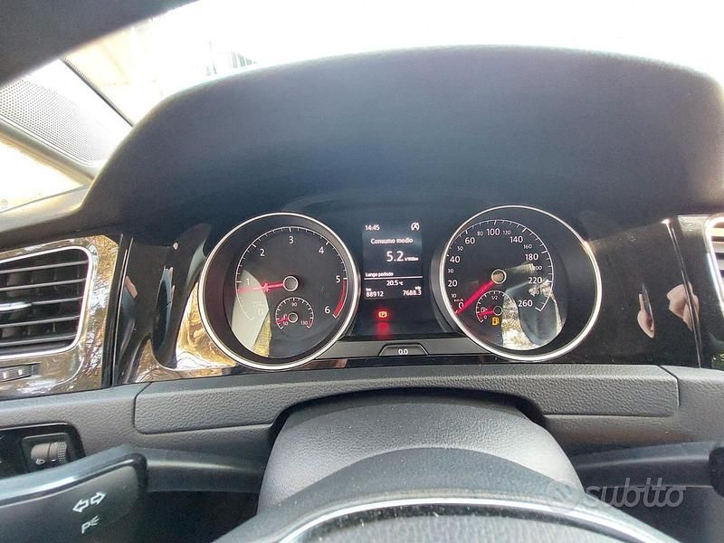 Usata VW Golf VII 110 CV (80 kW) 2014 Blu Berlina