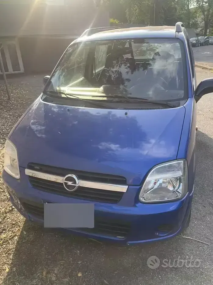 Usata Opel Agila 80 CV (58 kW) 2005 Bluazzurro Monovolume