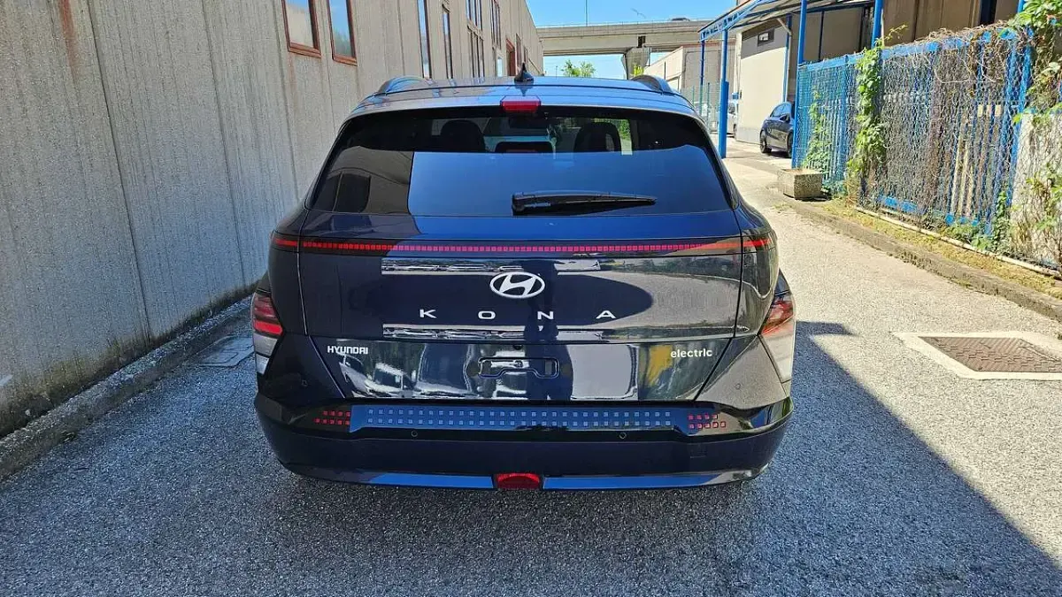 Nuova Hyundai Kona Eco 150 kW (204 CV) 2026 Sailing blue pearl SUV