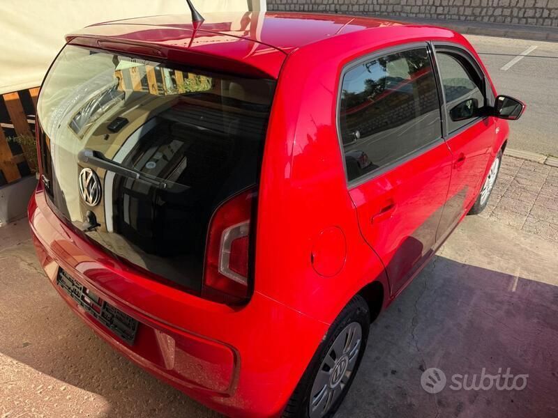 Usata VW up! move up! 75 CV (55 kW) 2016 Rosso Utilitaria