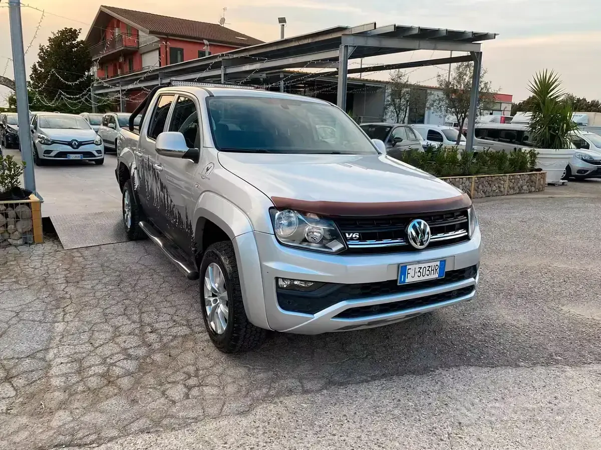 Usata VW Amarok Comfortline 204 CV (150 kW) 2017 Grigio Pick-up