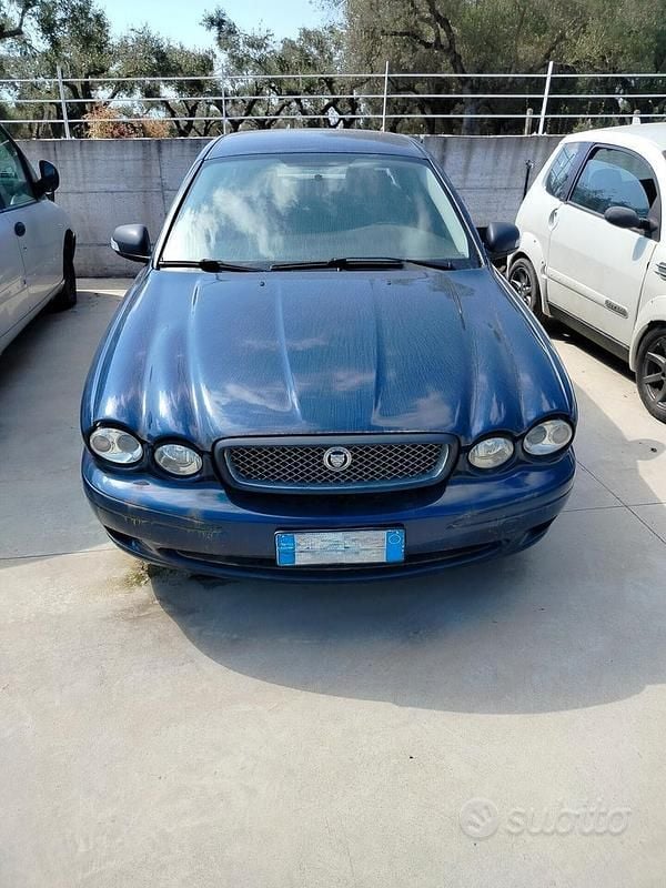 Usata Jaguar X-type Classic 145 CV (106 kW) 2006 Blu Berlina