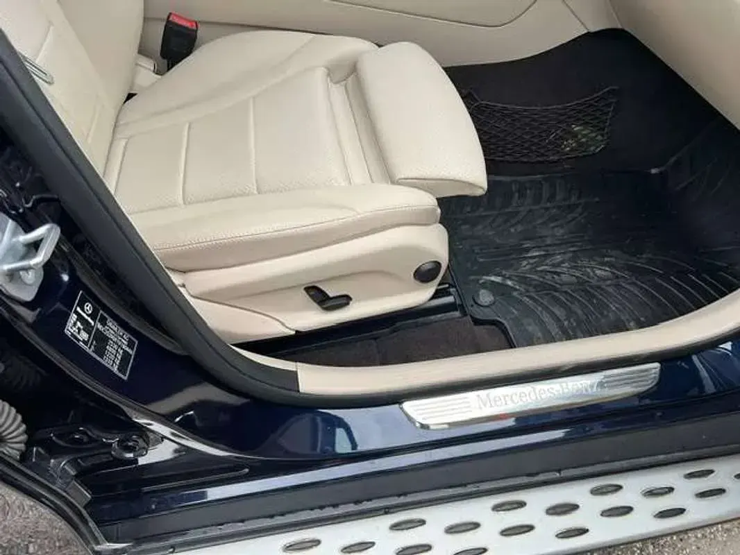 Usata Mercedes GLC250 Premium 204 CV (150 kW) 2019 Blu/azzurro SUV