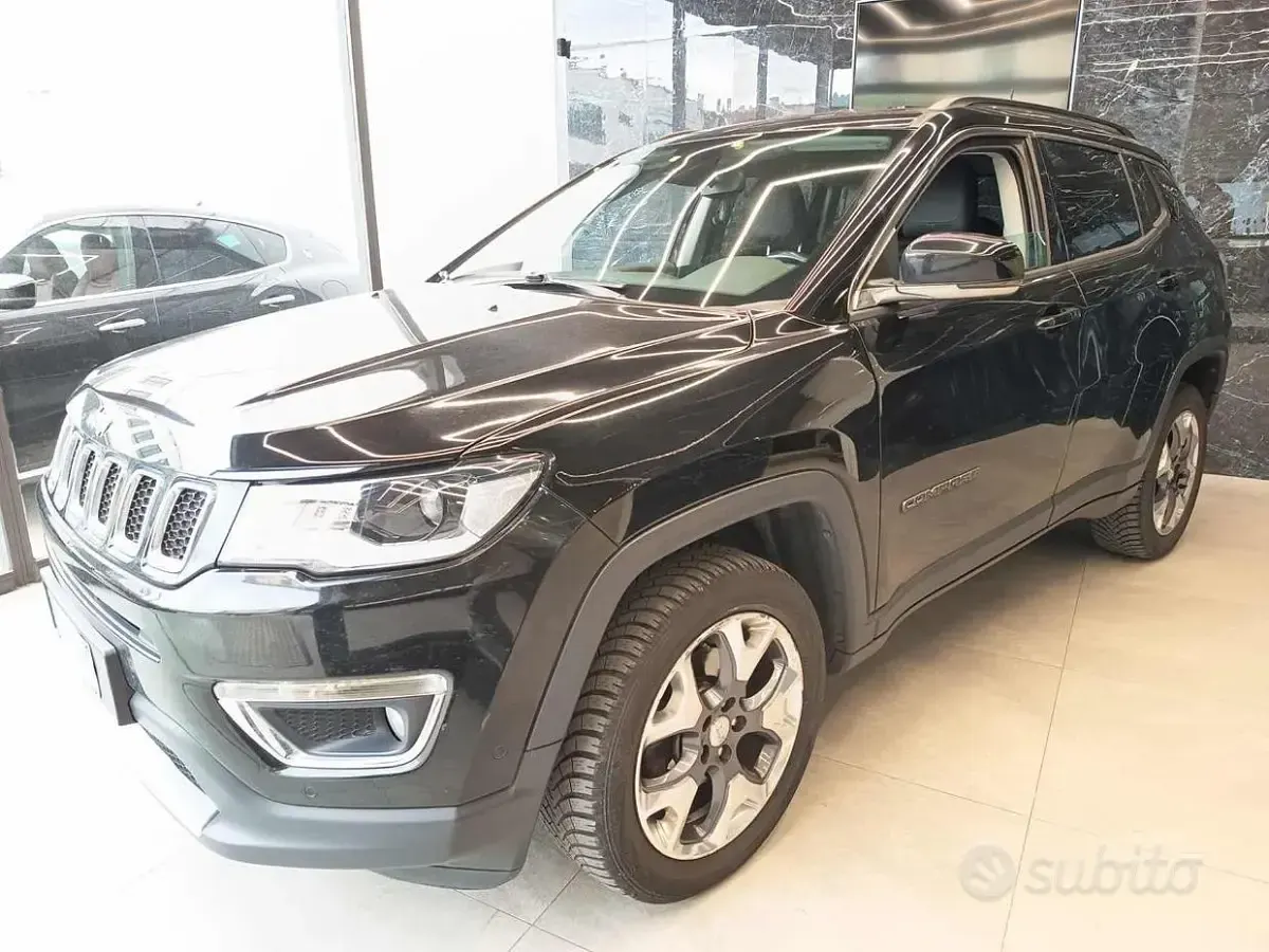 Usata Jeep Compass Limited 140 CV (102 kW) 2020 Nero SUV
