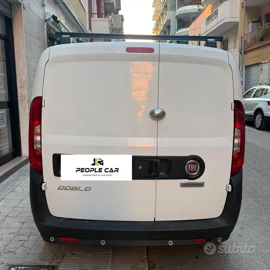 Usata Fiat Doblò 95 CV (69 kW) 2019 Bianco Monovolume