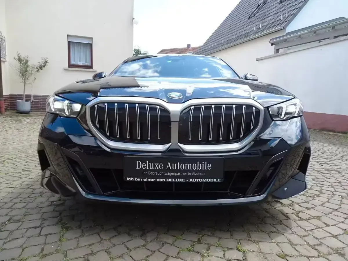 Usata BMW 520 M Sport 197 CV (144 kW) 2025 Nero Station wagon