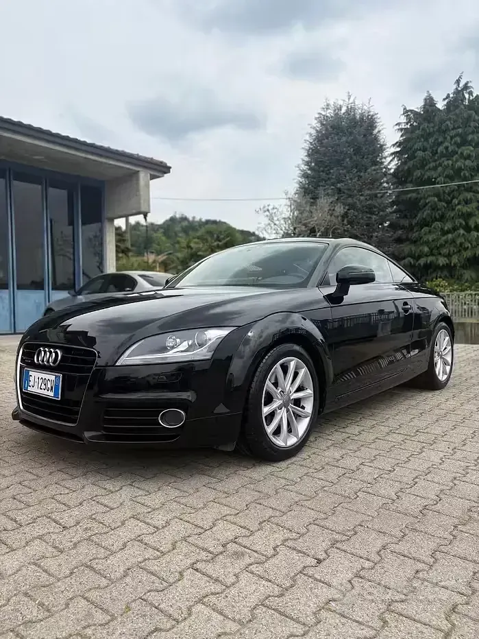 Usata Audi TT Ambiente 170 CV (125 kW) 2011 Nero Coupé