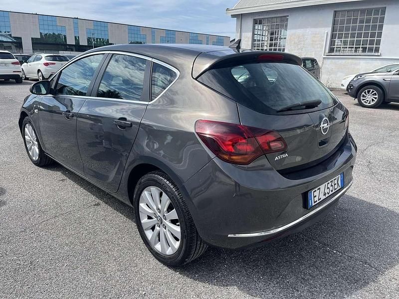 Usata Opel Astra Cosmo 110 CV (80 kW) 2015 Other Berlina