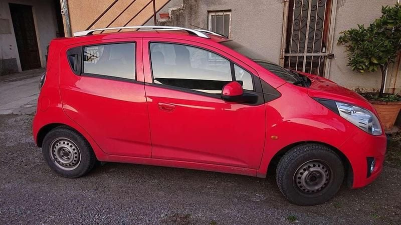 Rosso Usata 2010 Chevrolet Spark LS Utilitaria | 2900 € (Ottimo prezzo) - Immagine 1/4