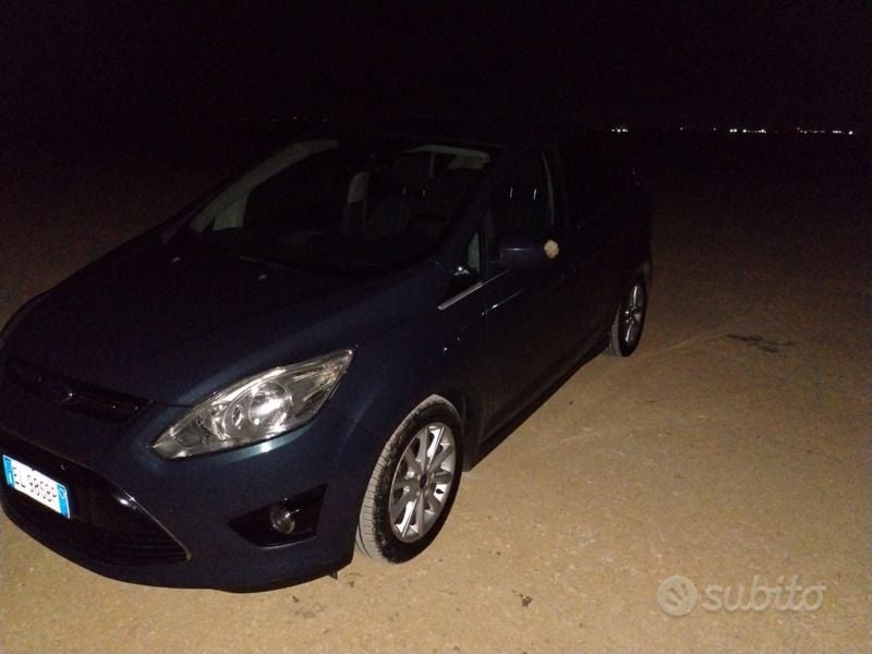 Usata 2012 Ford C-MAX Titanium Monovolume | 4500 € (Buon prezzo) - Immagine 1/4