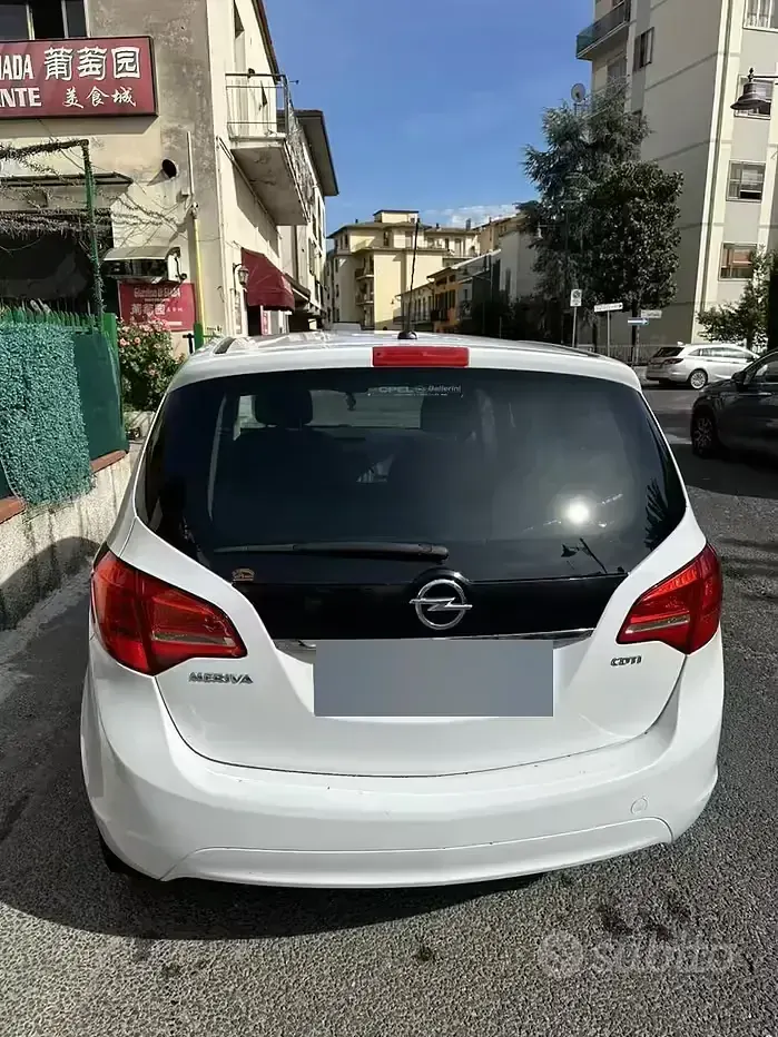 Usata Opel Meriva 110 CV (80 kW) 2011 Bianco Monovolume