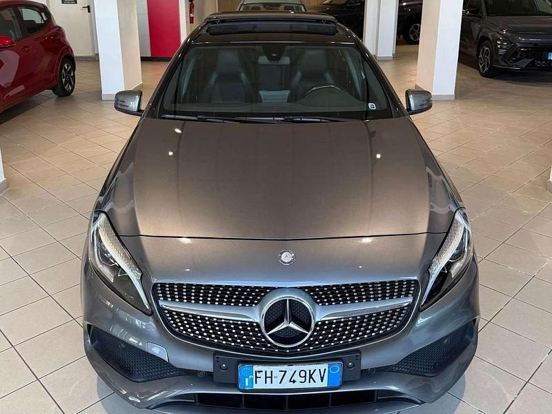 Usata Mercedes 220 177 CV (130 kW) 2017 Grigio montagna Berlina