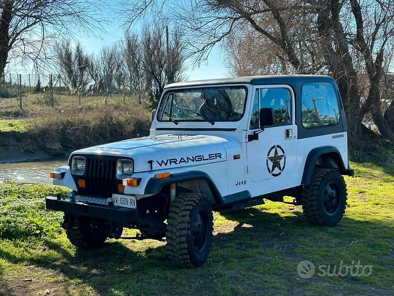 Usata Jeep Wrangler 1991 Bianco SUV