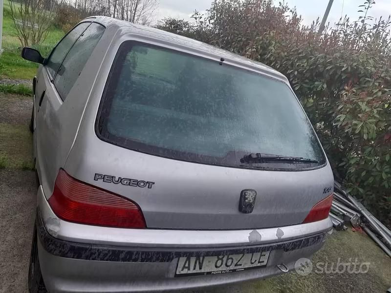 Usata Peugeot 106 1992 Utilitaria