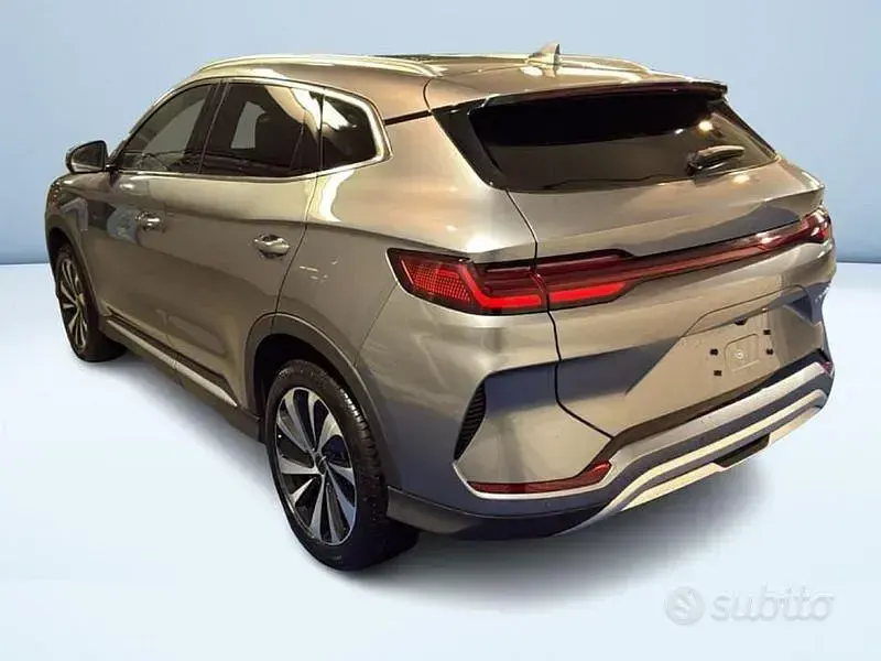 Nuova BYD Seal U Design 160 kW (218 CV) 2026 Grigio SUV